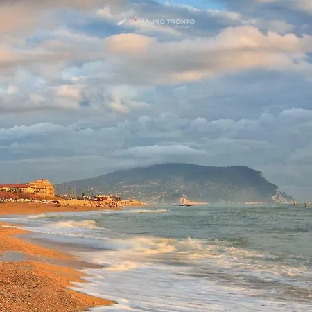 Conero Homes Porto Recanati